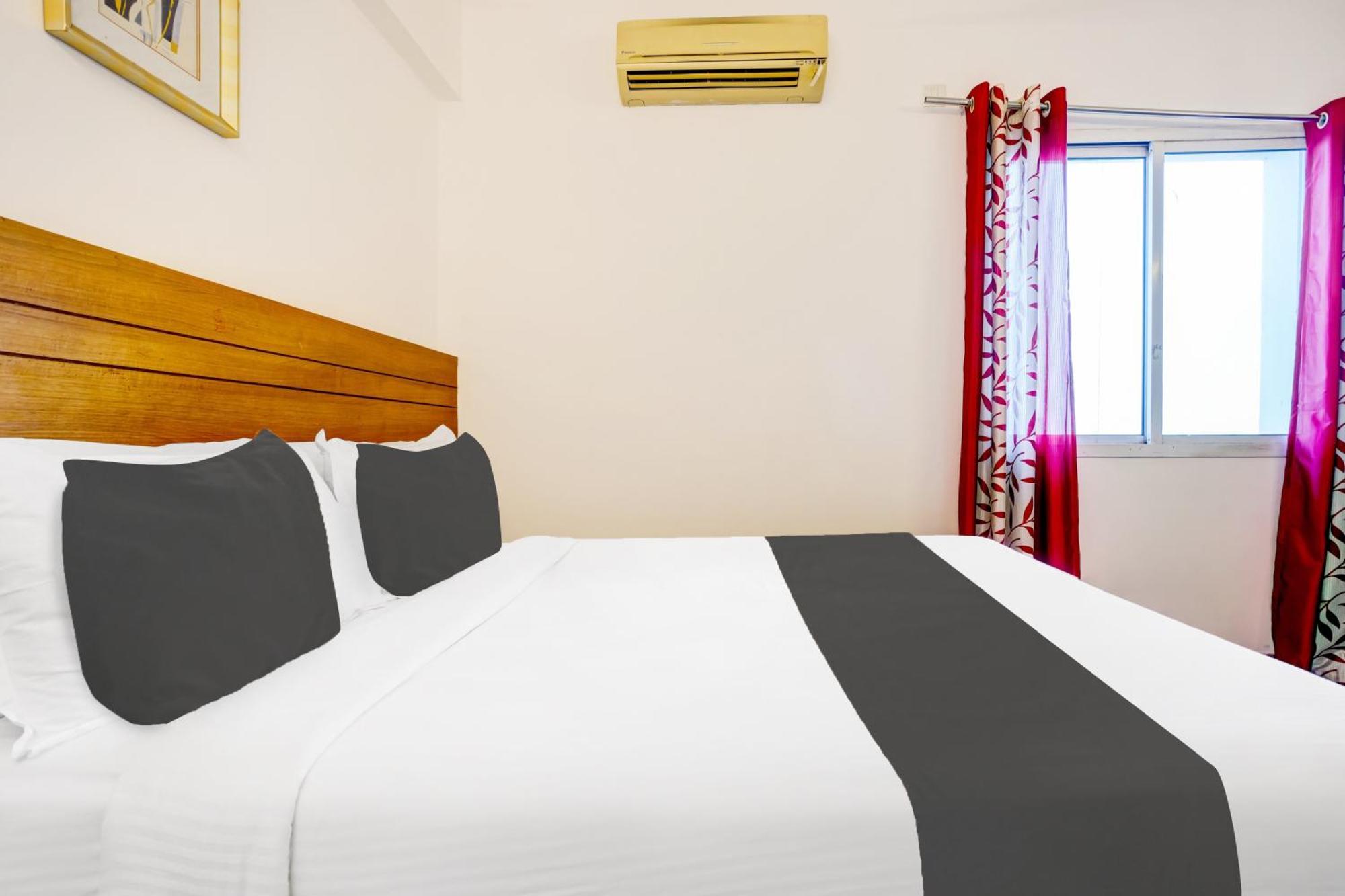 Collection O Thampanoor Hotel Thiruvananthapuram Buitenkant foto